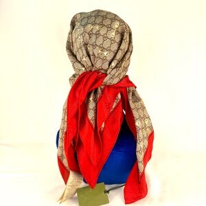 NWT GUCCI SILK SCARF 90x90 horsebit